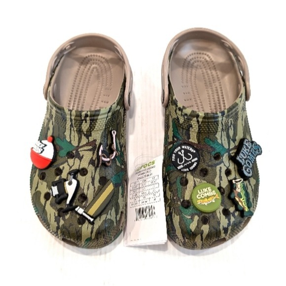 CROCS x Luke Combs Camouflage Classic Clogs Fishing Jibbits