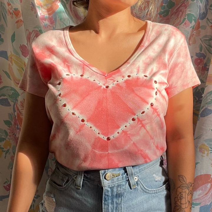 Y2K Tryst Tie Dye Heart T-Shirt