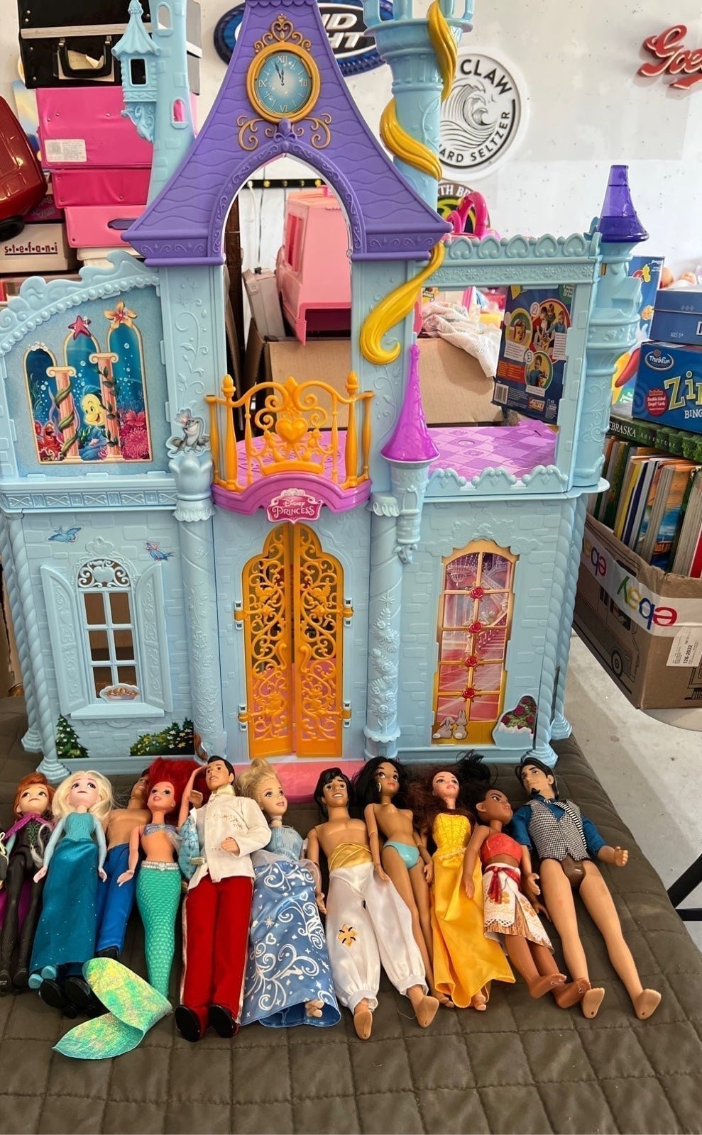 Disney Princess Castle and Dolls figures Barbie’s