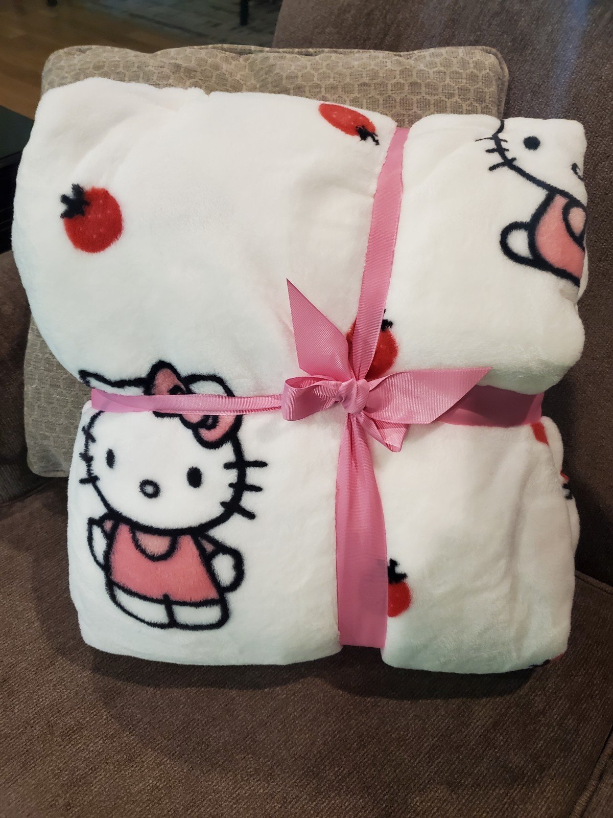 Hello Kitty Strawberry Blanket-NWT