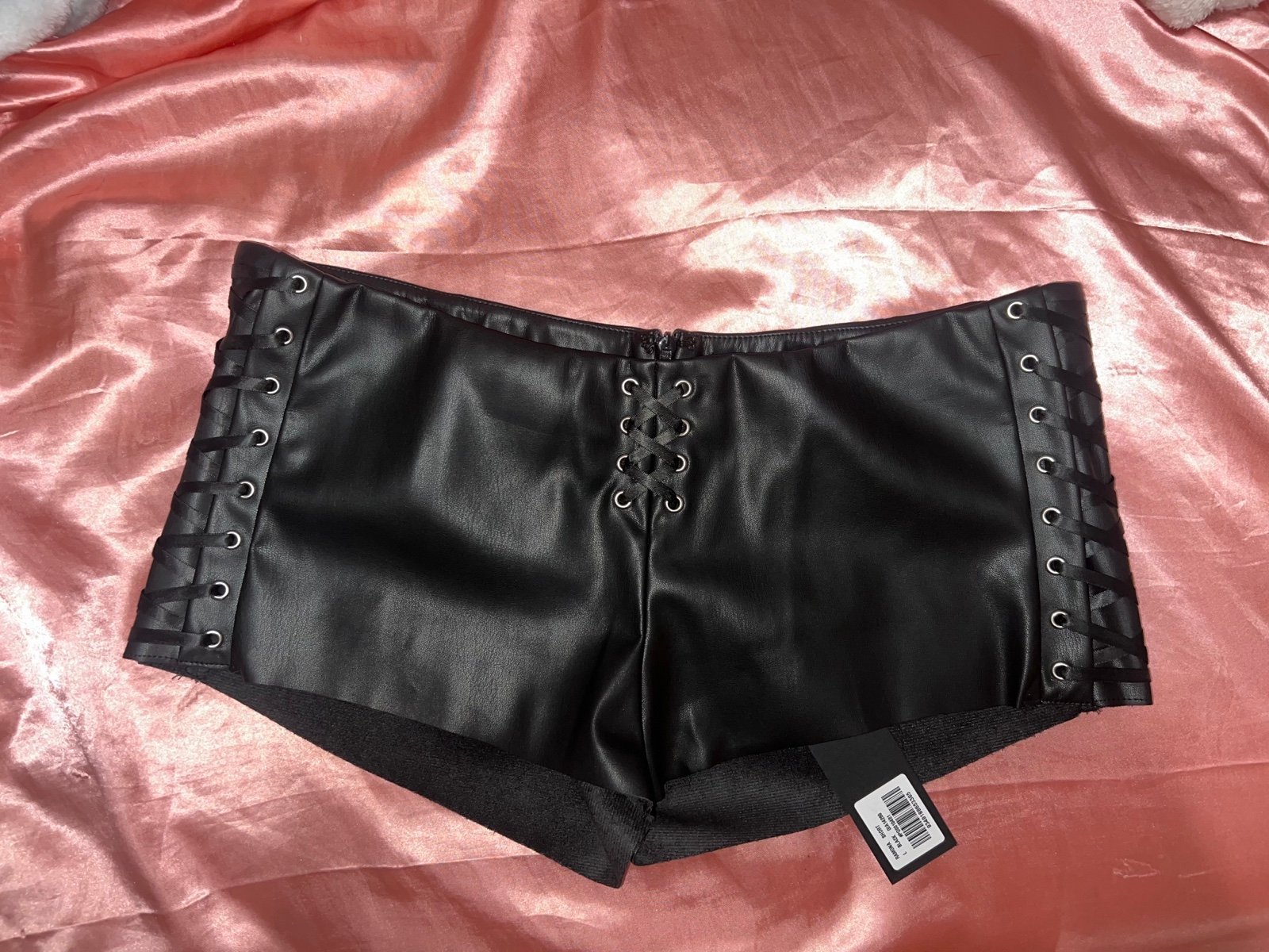 I AM GIA Ramona Short L NWT