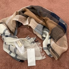 Barbour beautiful light scarf