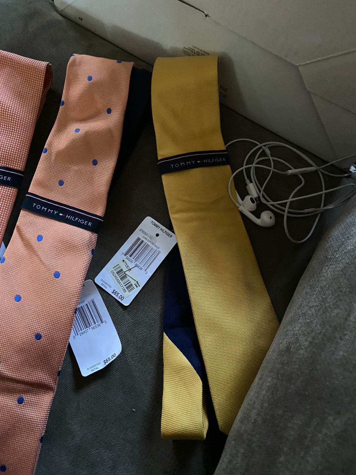 4 Brand new tommy hilfiger ties