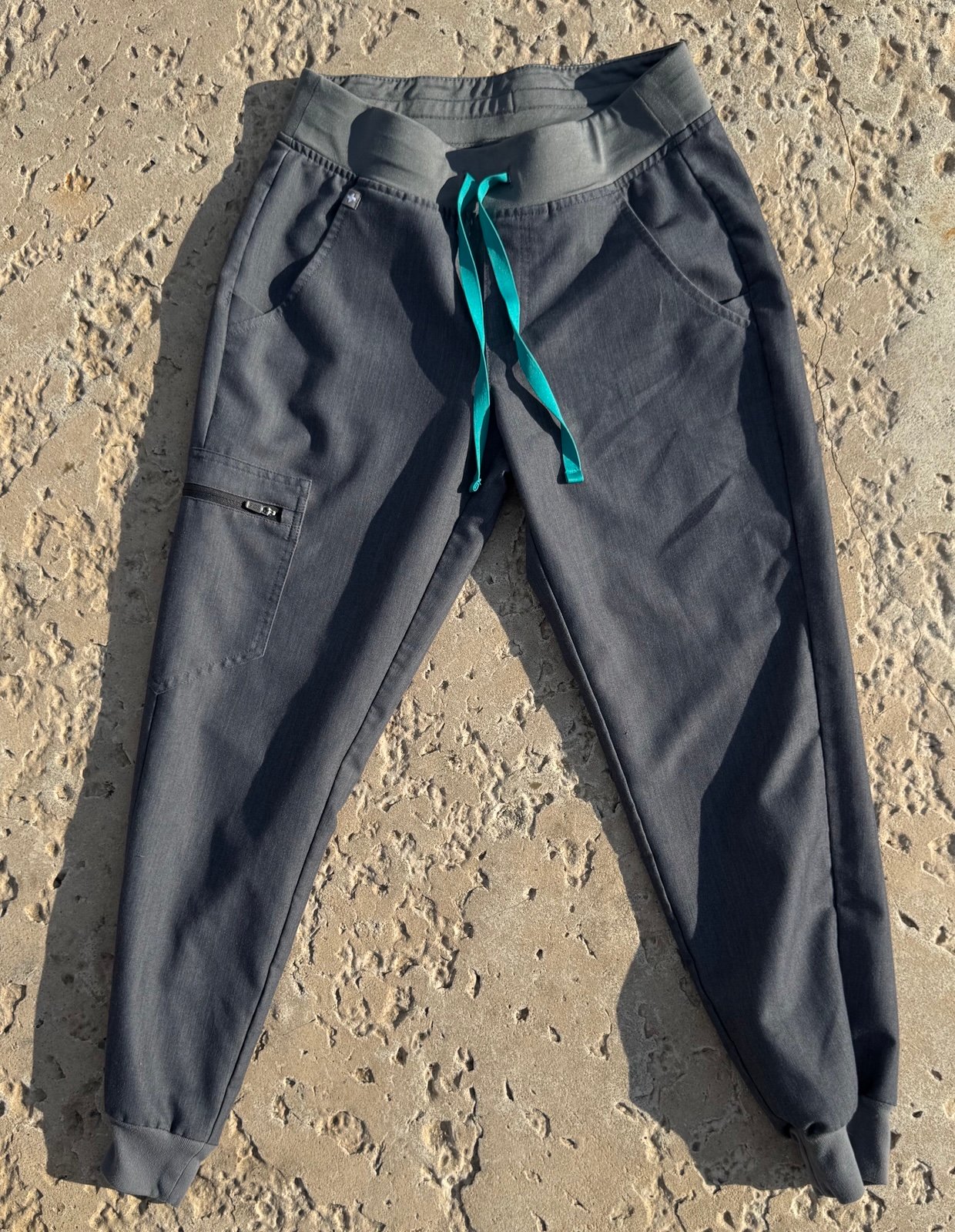 Figs Zamora Jogger scrub pants