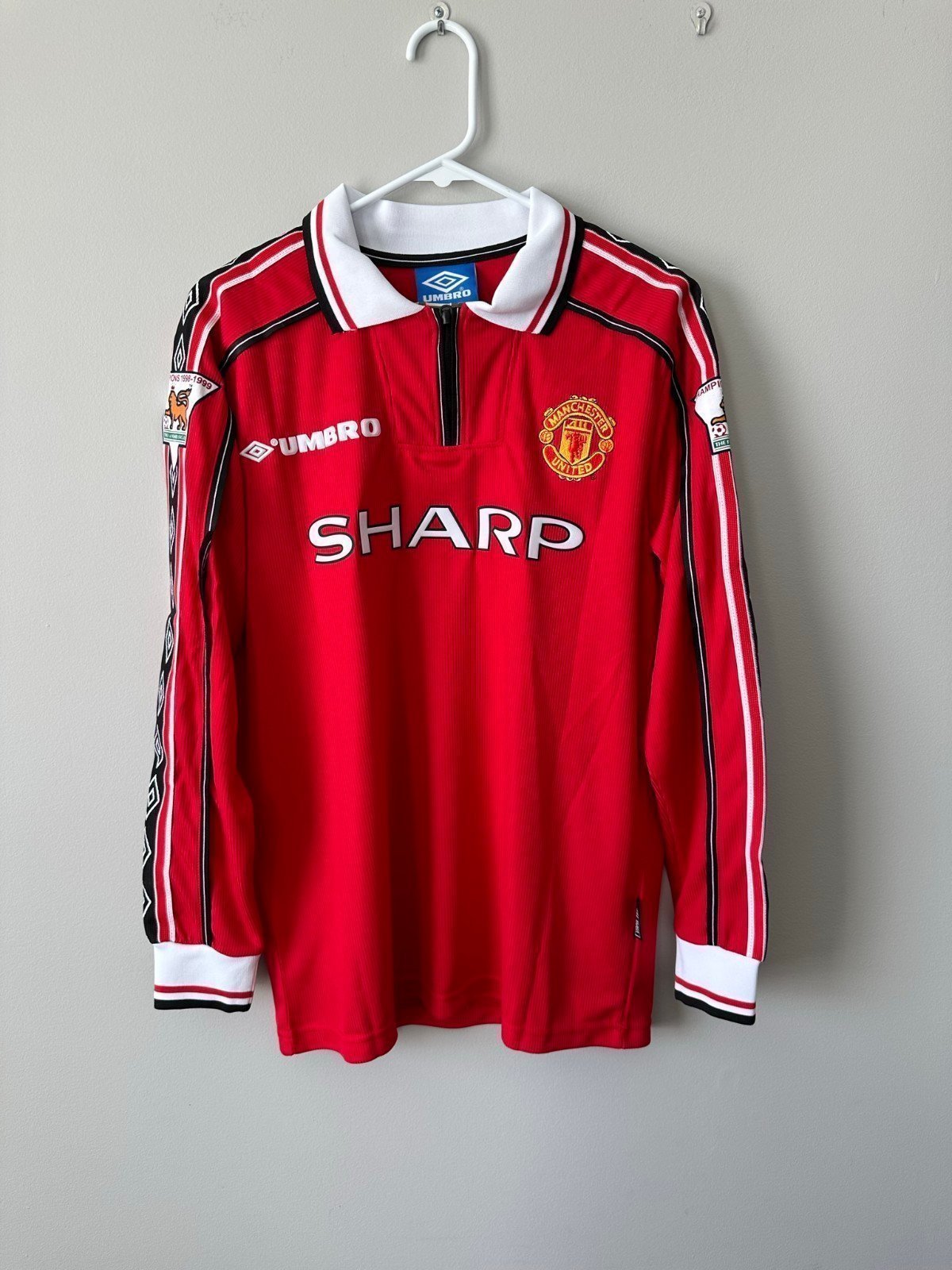 David Beckham Manchester United UMBRO Retro Vintage Long Sleeve Soccer Jersey