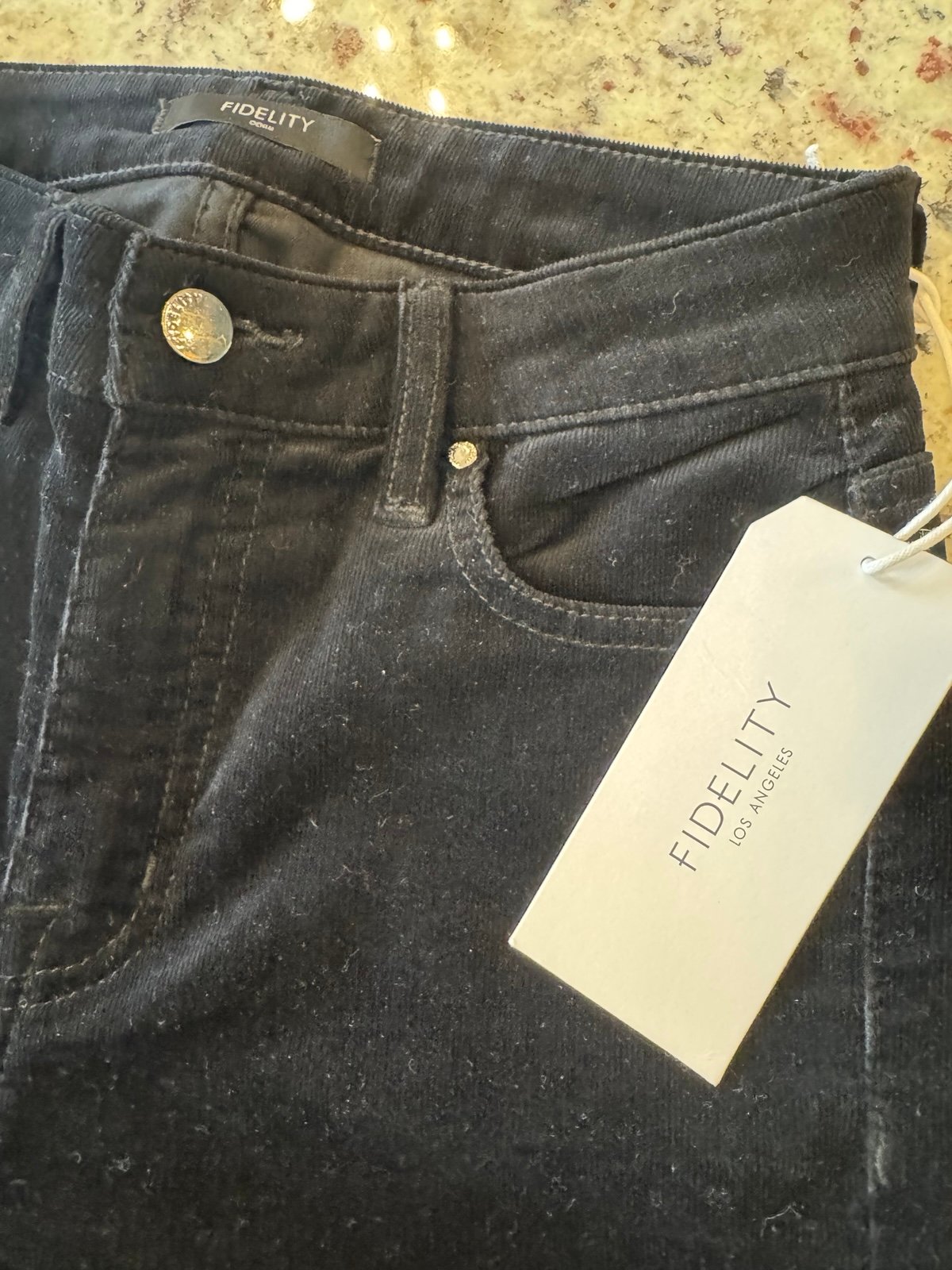 Fidelity Women’s 26 NWT Juniper Crop Flare Jeans Midnight Black