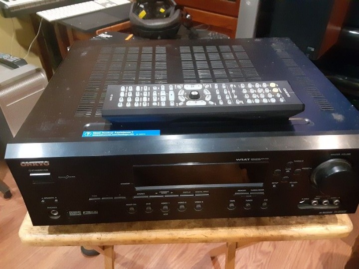 Onkyo TX-SR502 AV Receiver With Remote