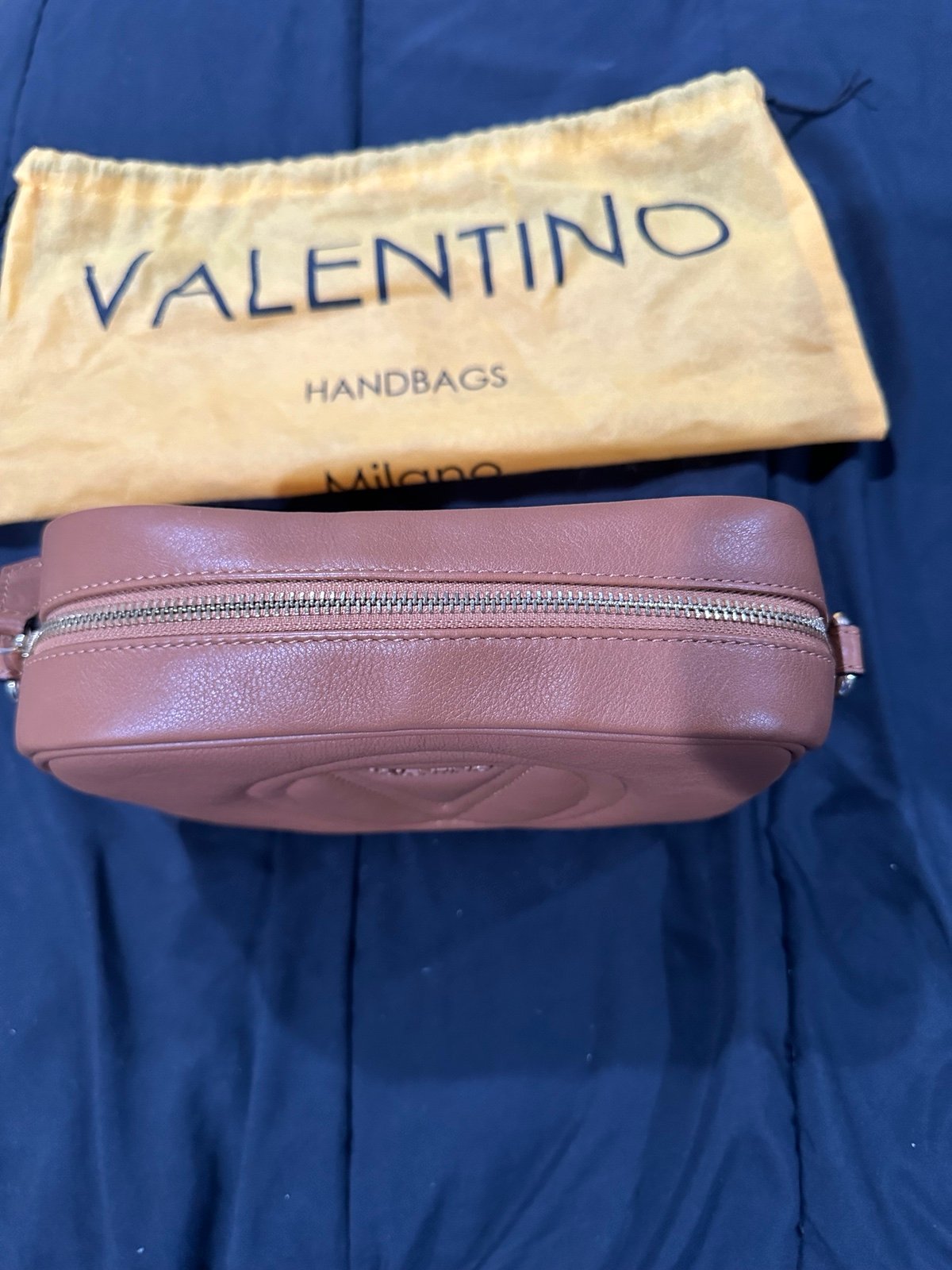 【VALENTINO BAGS】☆Vermut☆ Camera bag Valentino Never Camera Bag | Littlewoods