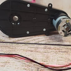 Gearbox and motor for Kid ride-on Mercedes