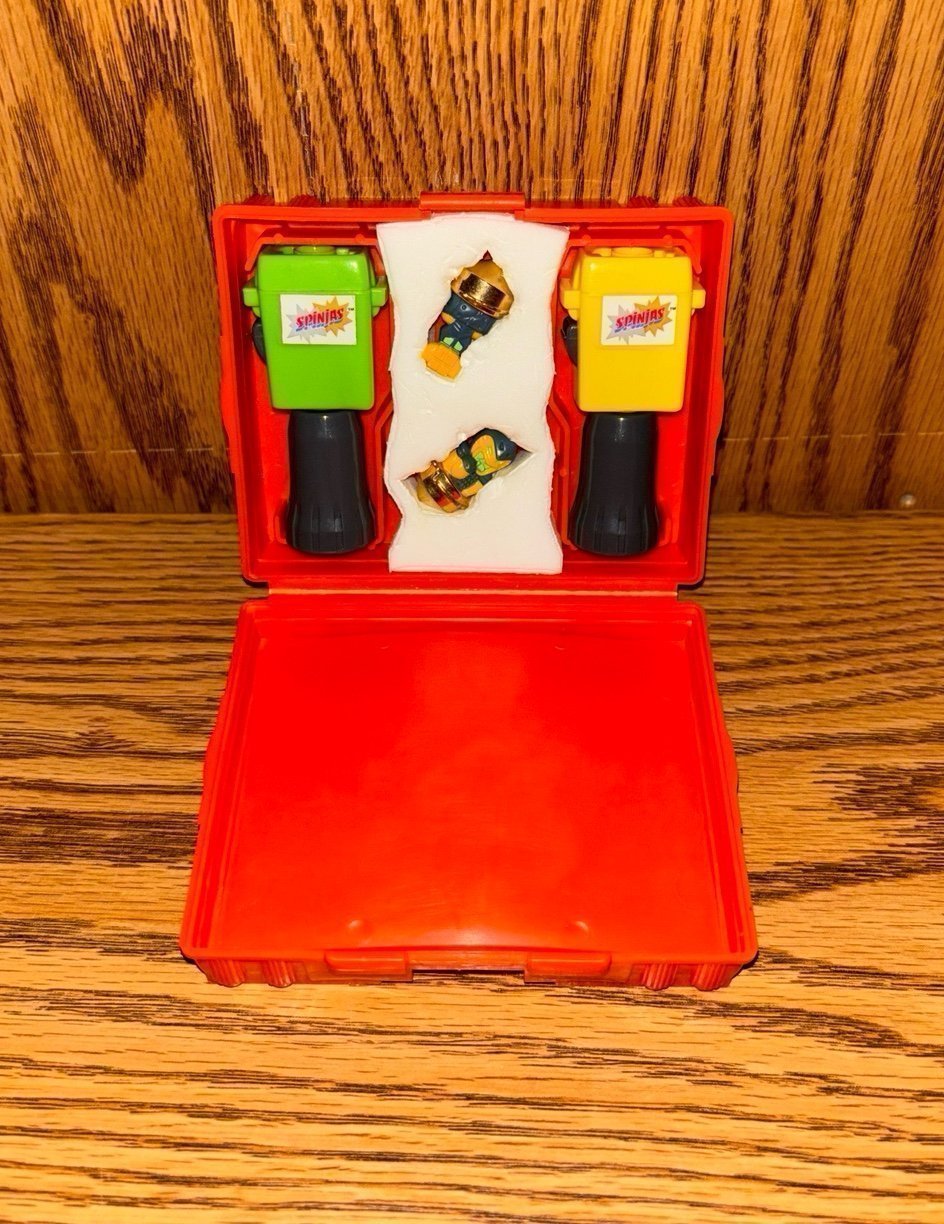1987 Tomy Spinjas Orange Arena Complete With 2 Launchers And 2 Figures
