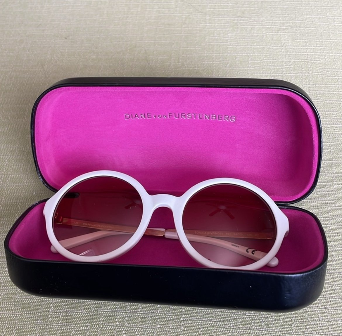 Diane Von Furstenburg DVF640S Sonata Women's White Round Sunglasses & Hard Case