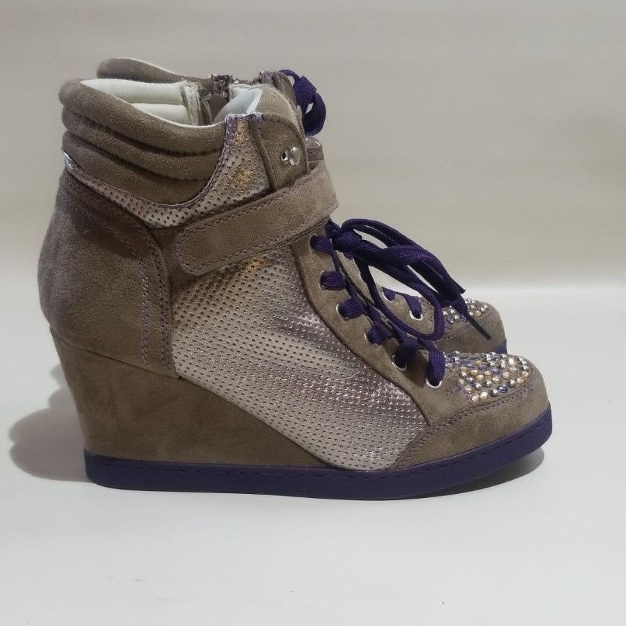 vera wang wedge sneakers