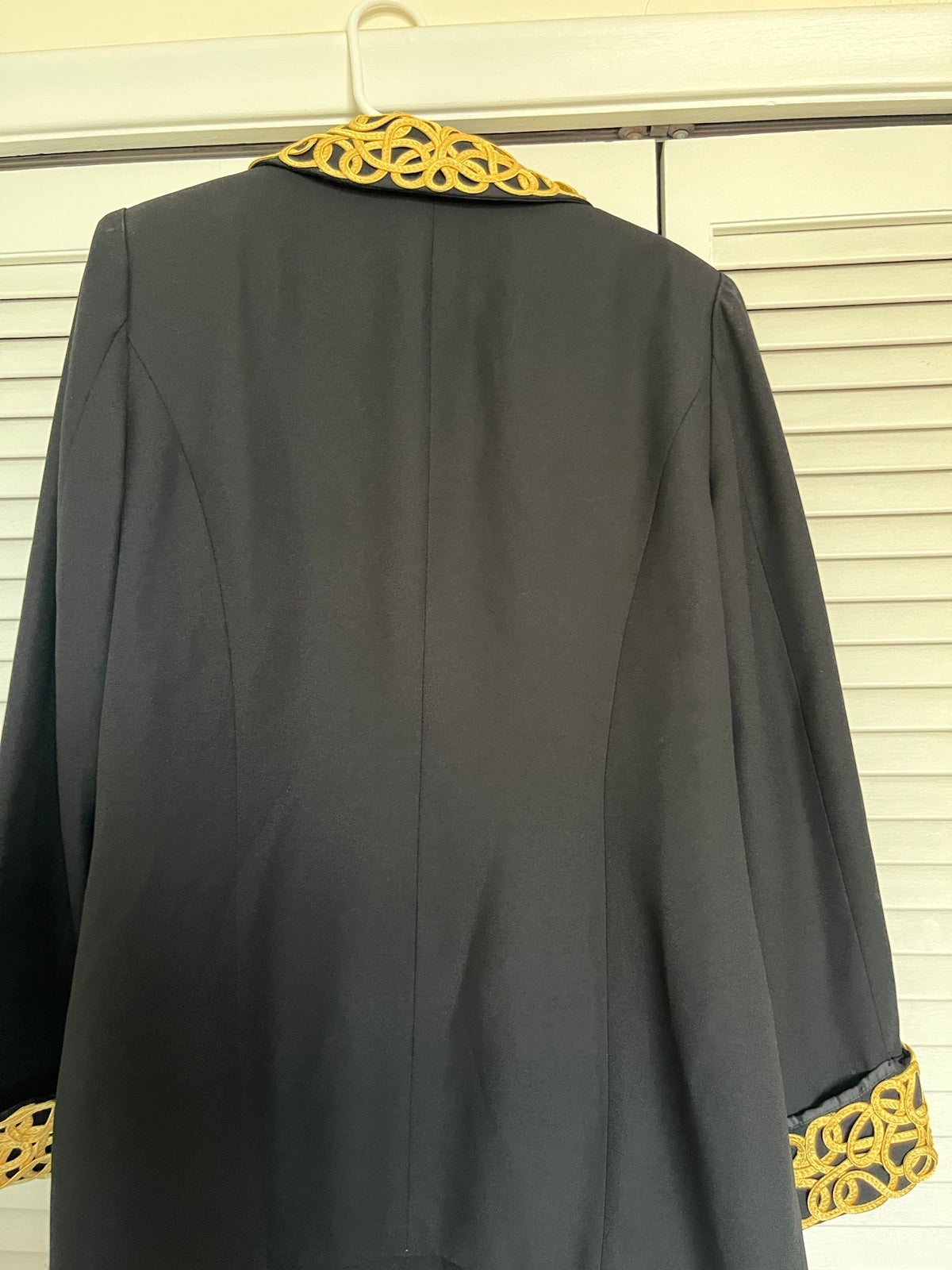 Moshita couture 3 piece set skirt