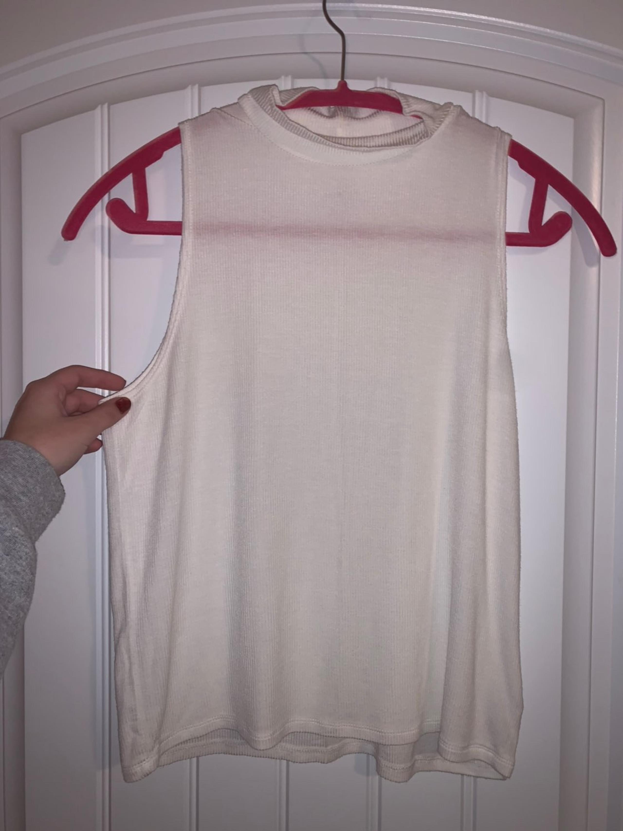 AE tank w tiny turtle neck