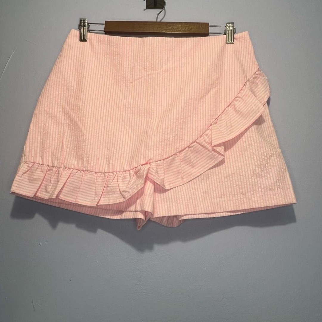 NWT Lilly Pulitzer Faye Skort Capri Coral Seersucker- Size 8