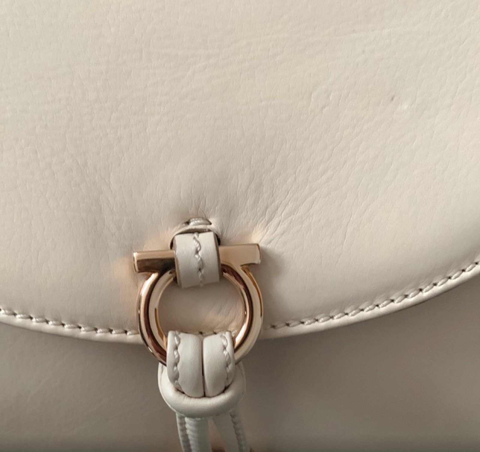 100% authentic Salvatore Ferragamo Ivory bag shops