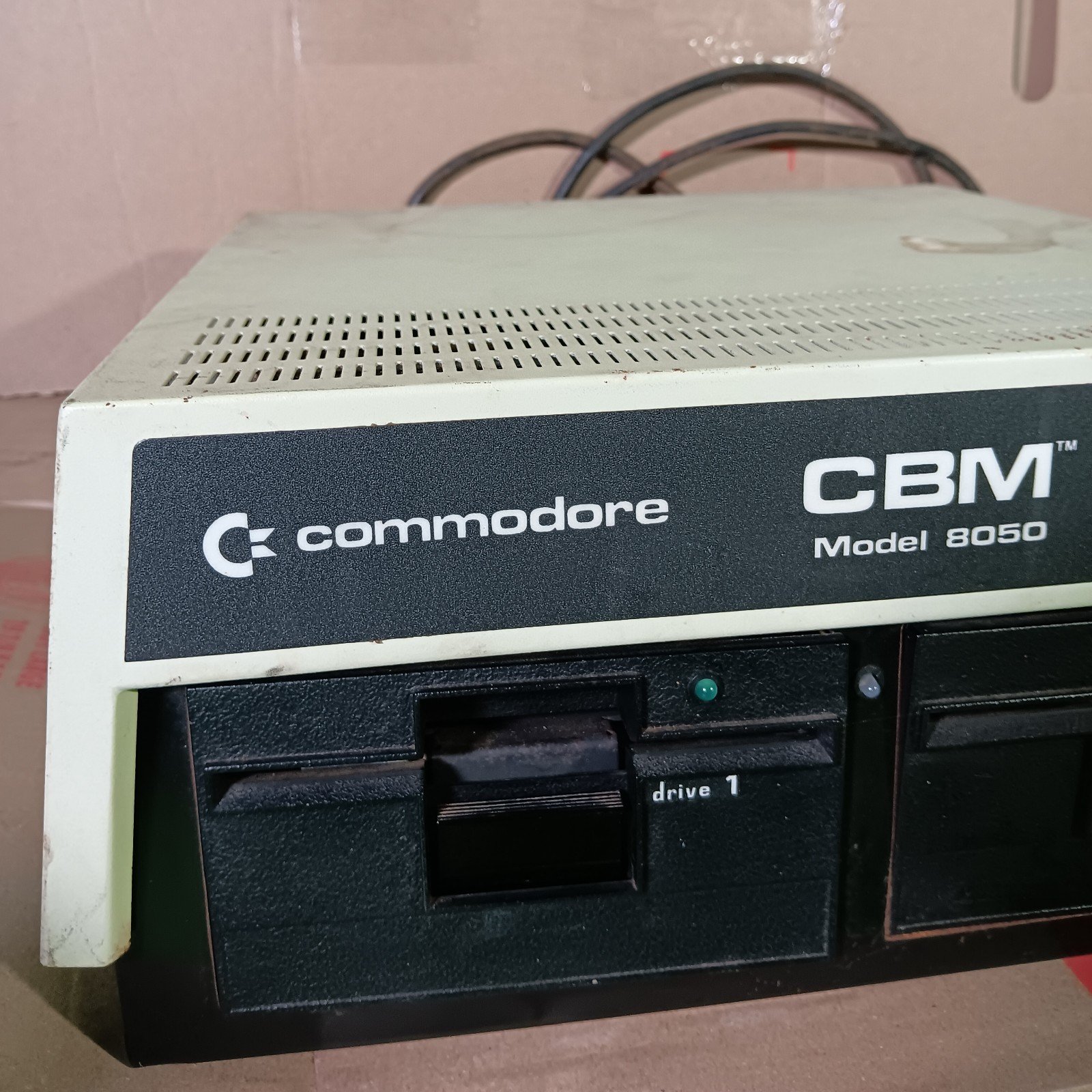 Vintage Commodore CBM Home Micro Computer 8050 5.25 Floppy Disk Dual Drive