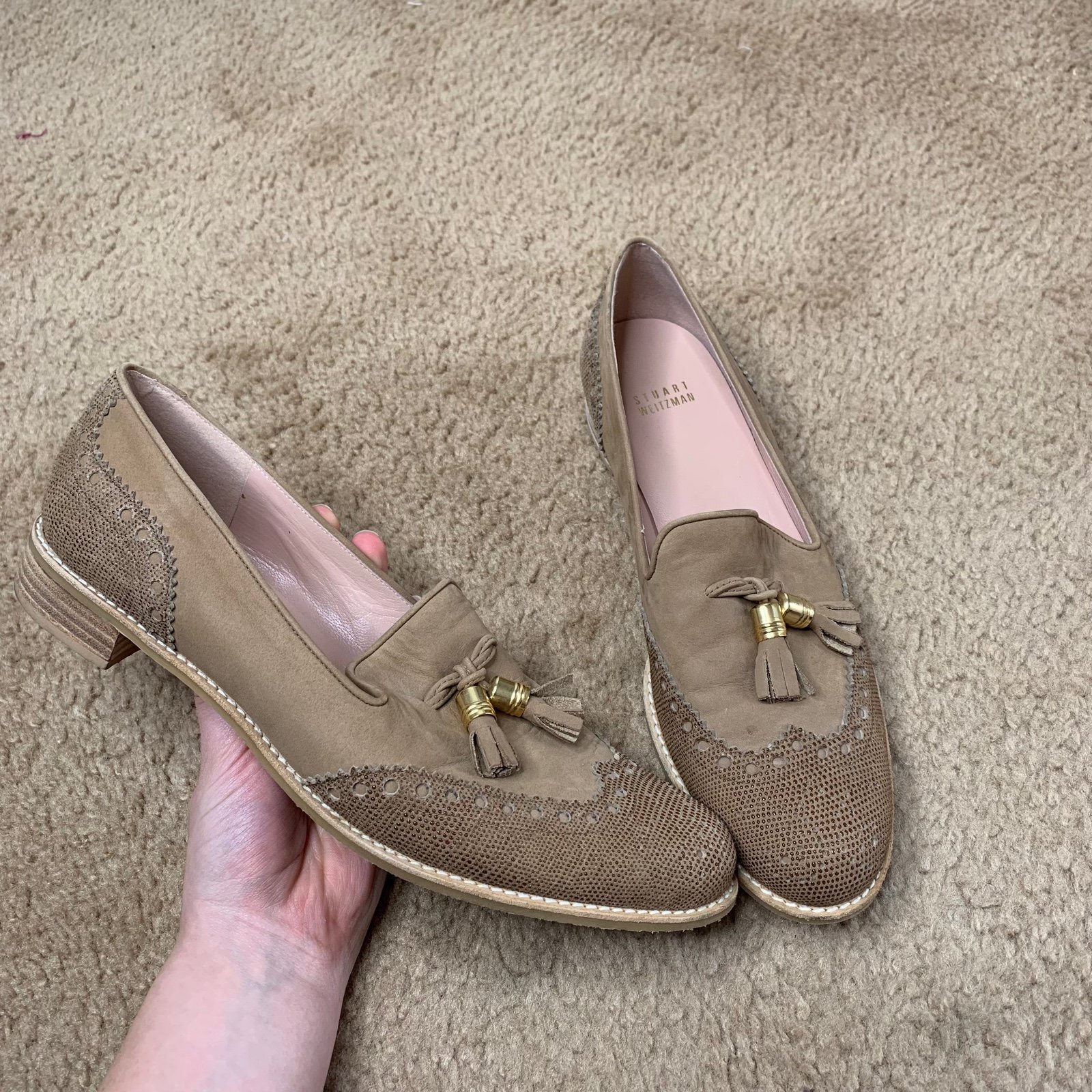 Stuart Weitzman Guything lizard print suede tassel tan loafers