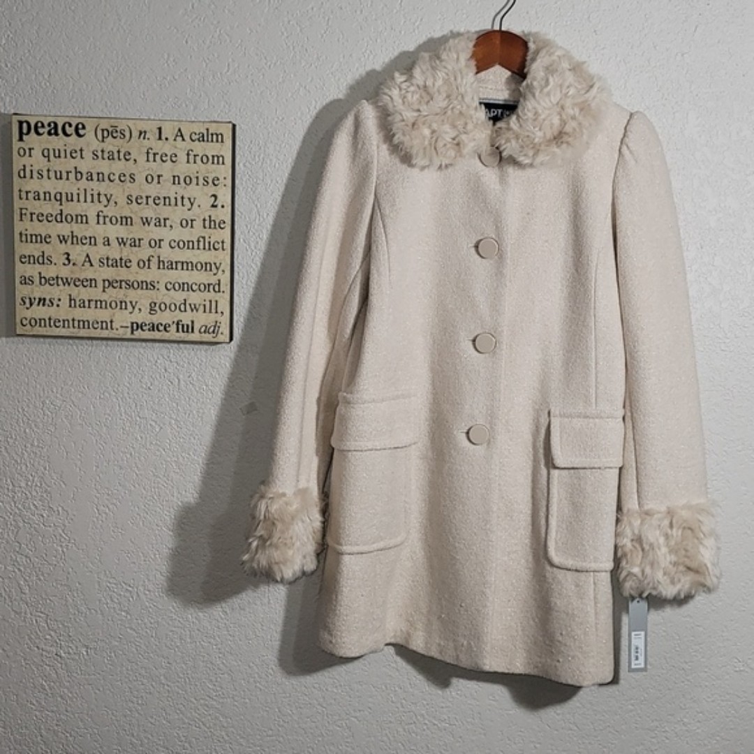 NEW! Apt. 9 Cream w/Faux Fur Wrists & Collar Jacket Sz. S