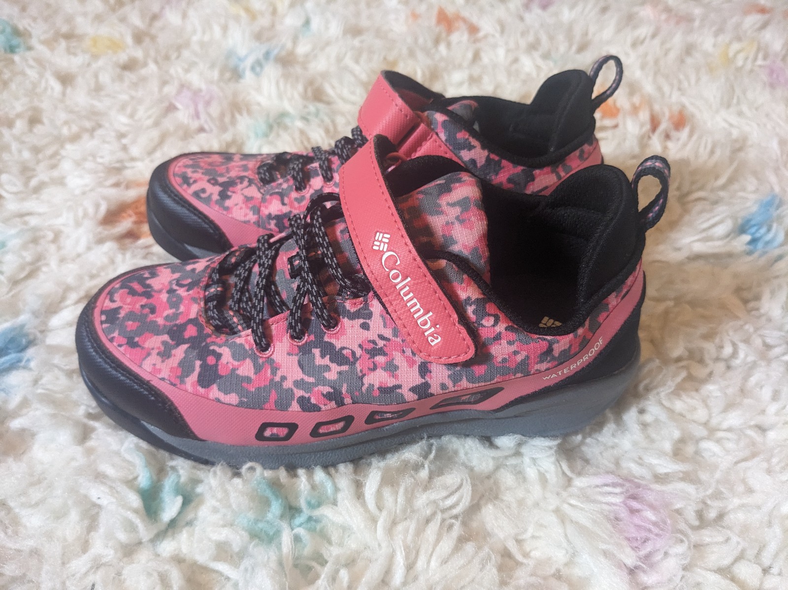 Girls Columbia Waterproof Hiking Shoes