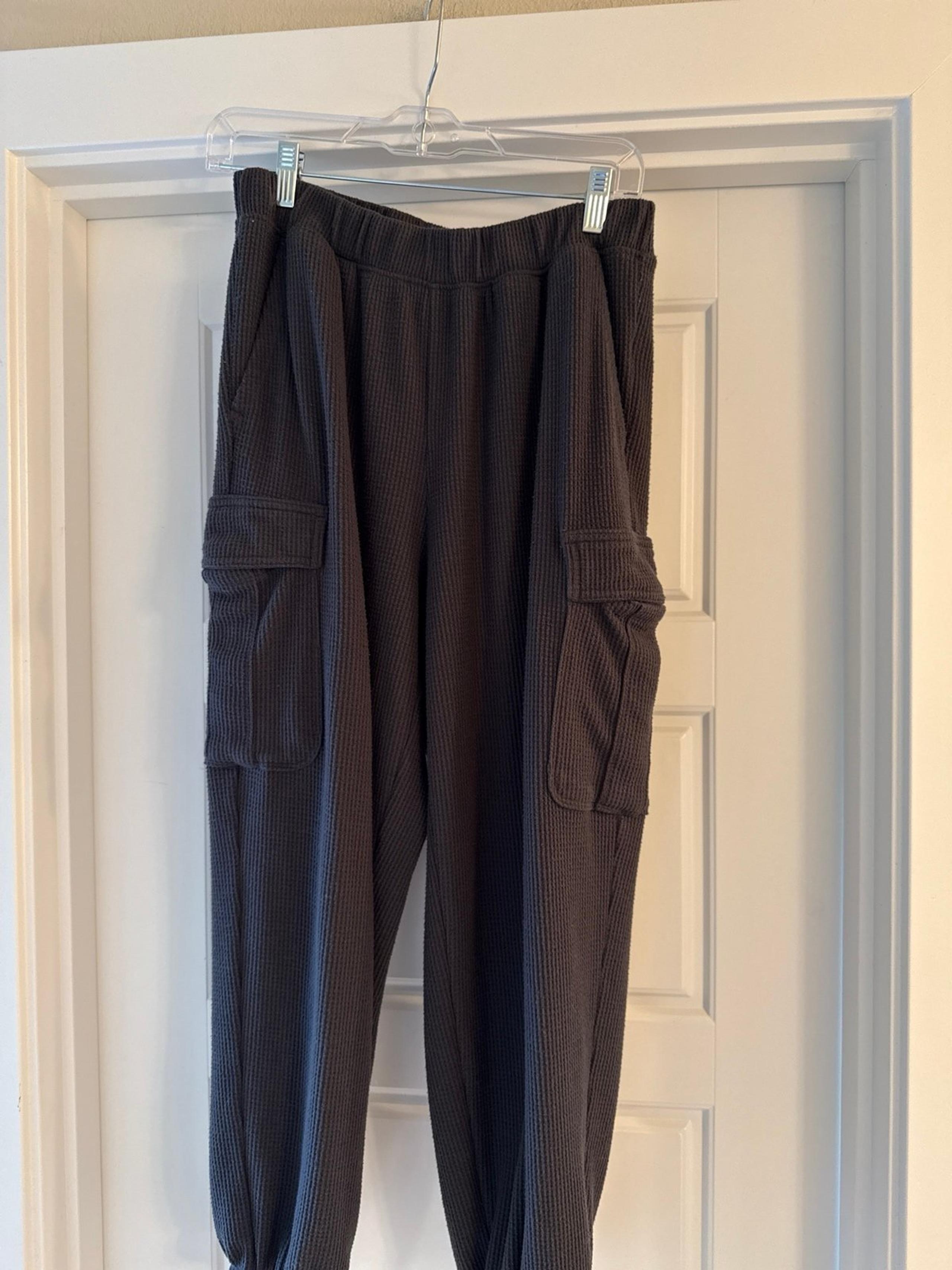 Aerie women’s size medium pants
