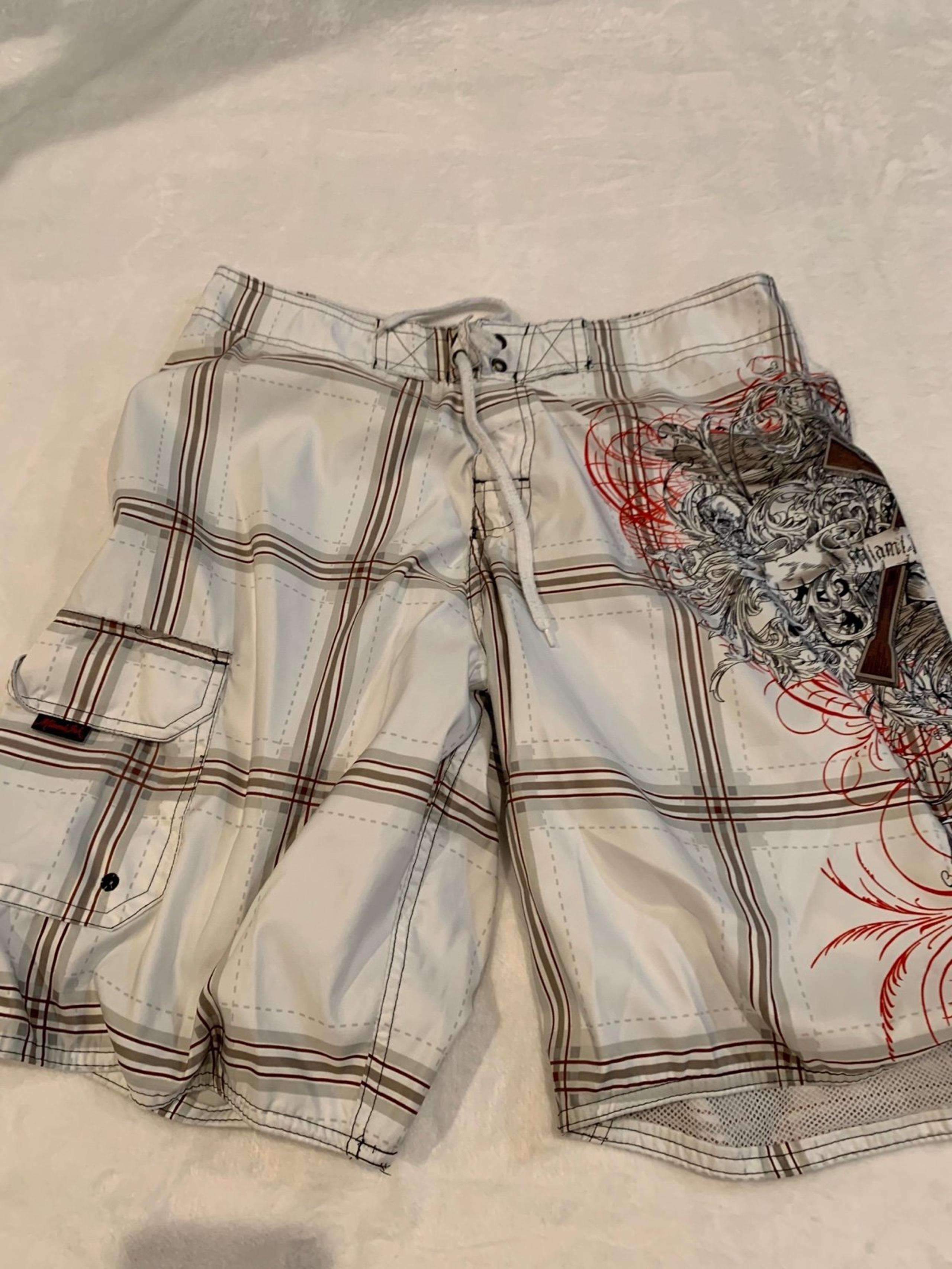 Miami Ink Men’s Board Shorts Sz 34 Swim Surf Trunk White Skull Cross Print Plaid
