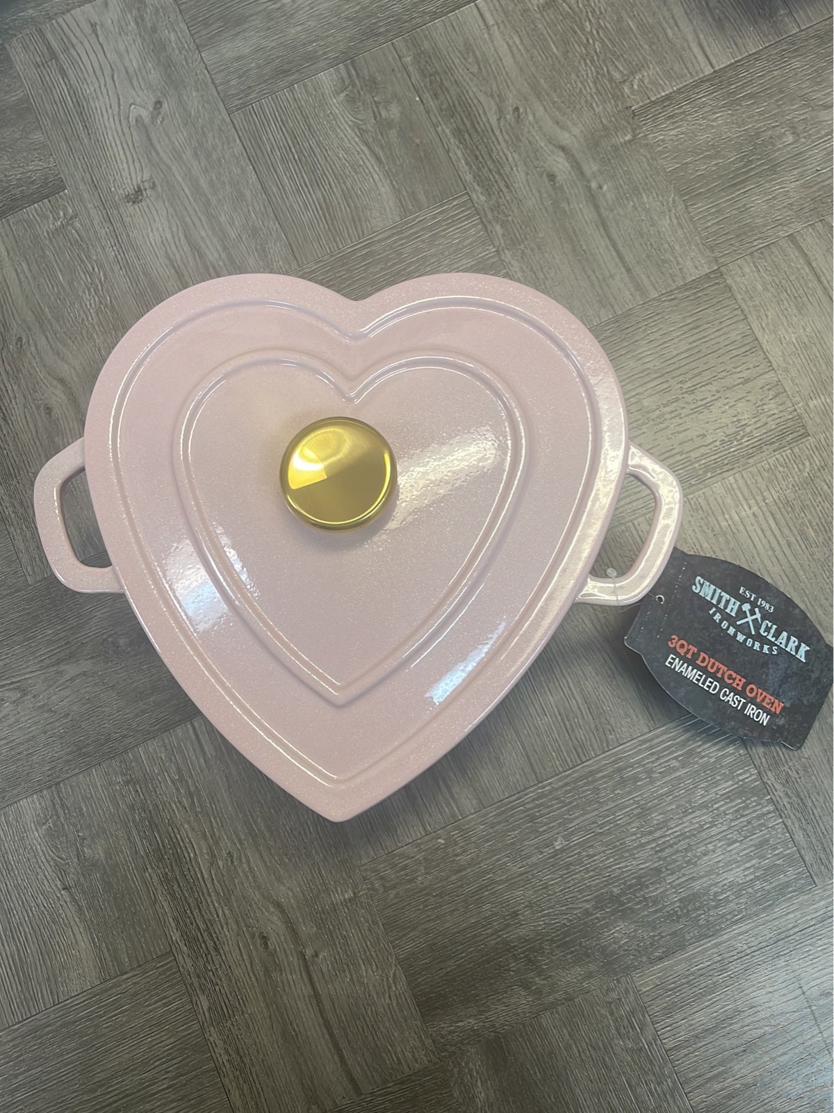 Smith & Clark IronWorks 3QT Enameled Cast Iron Dutch Oven Pink Heart Gold