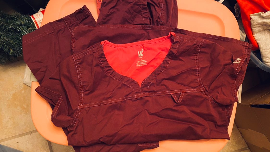 M2 Scrubs XS PANTS SMALL TOP MAROON