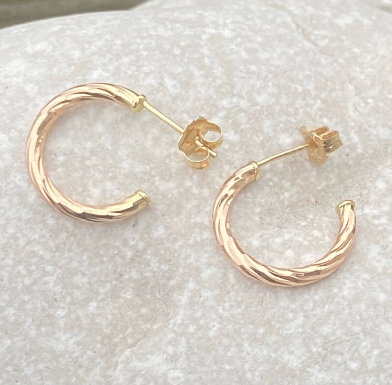 14k Gold half hoop earrings twist look design 1/2 inch