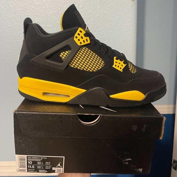 Air Jordan 4 Thunder Size 10