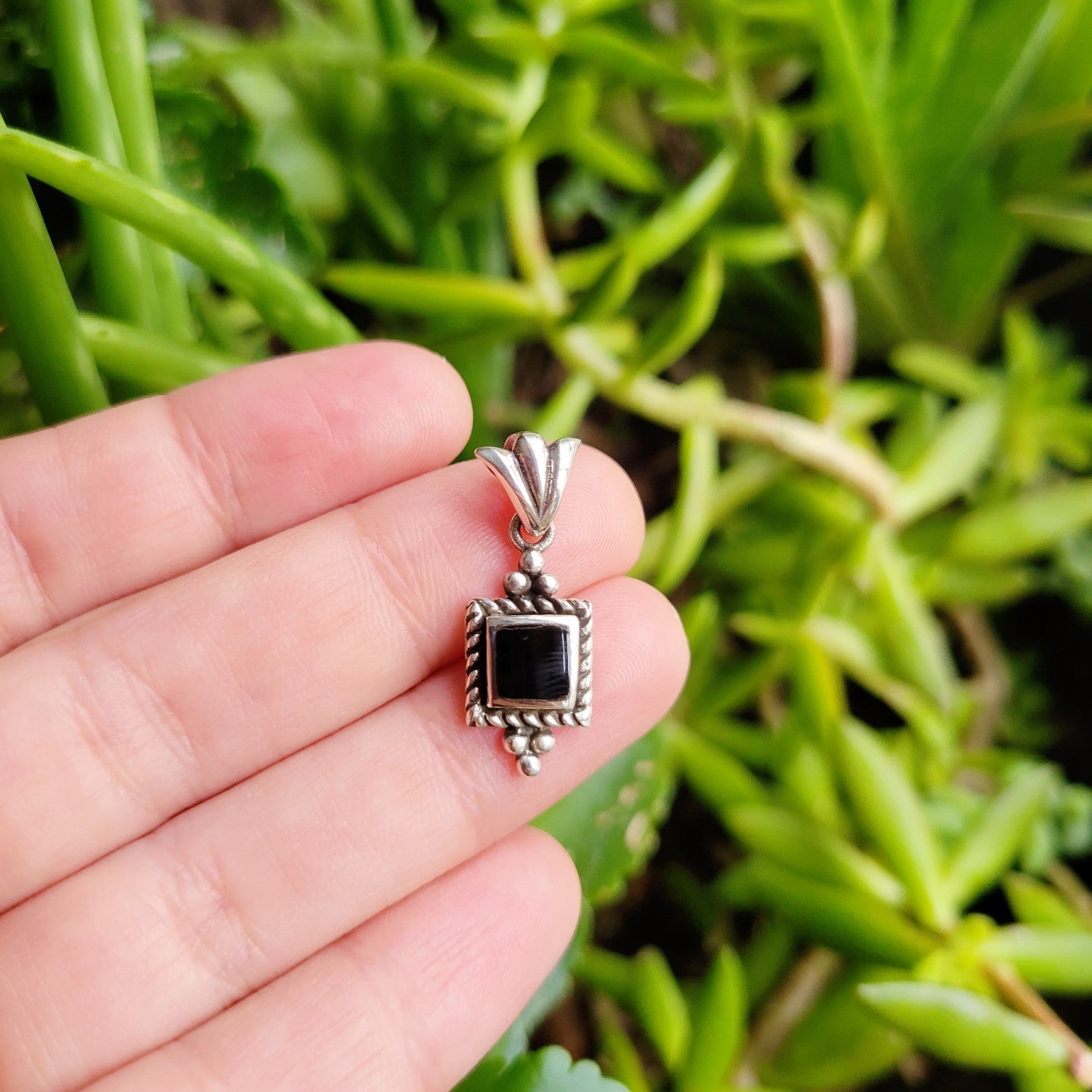 New Solid 925 Sterling Silver Dainty Black Agate Square Ornate Pendant Charm New Solid 925 Sterling Silver Dainty Black Agate Square Ornate Pendant Charm