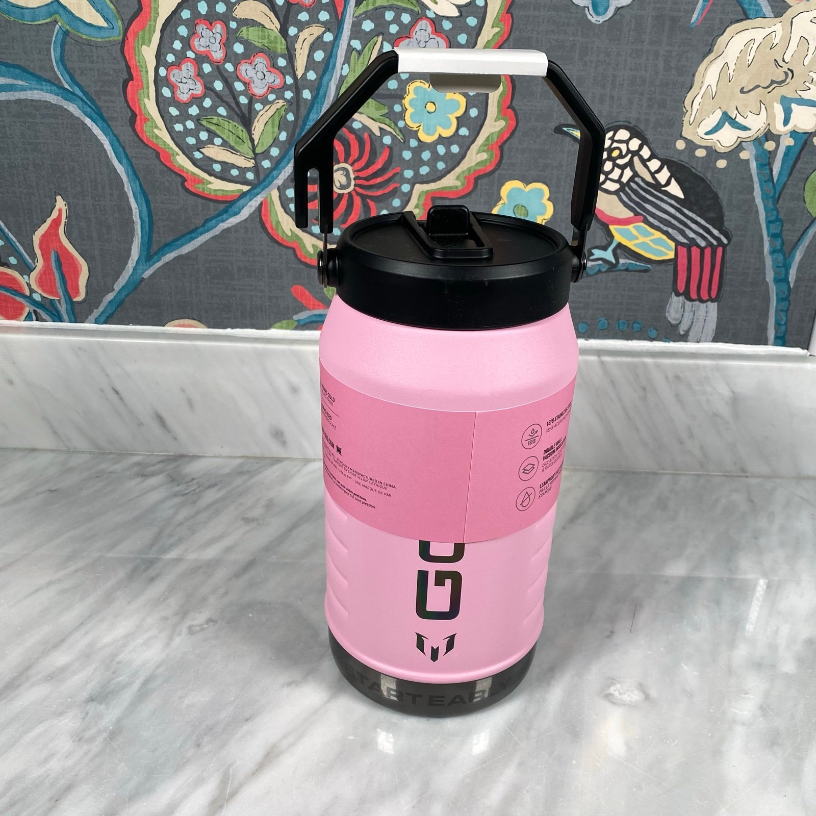 NEW Messi Stanley GOAT IceFlow Flip Straw Jug 64 oz Pink Limited Sold Out