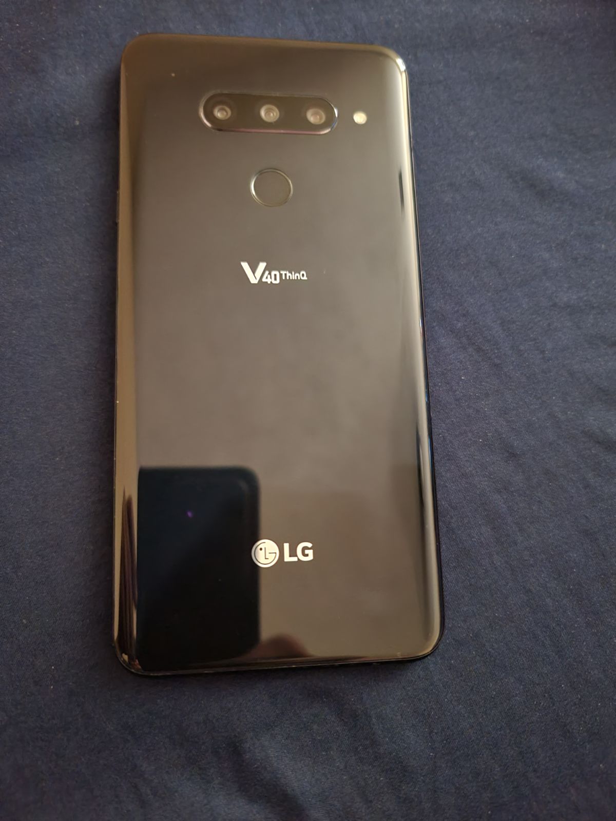 LG v40 ThinQ 128GB
