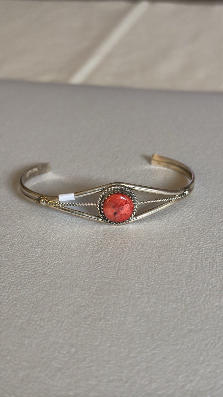 Navajo Handmade Sterling Silver Spiny Oyster cuff Bracelet