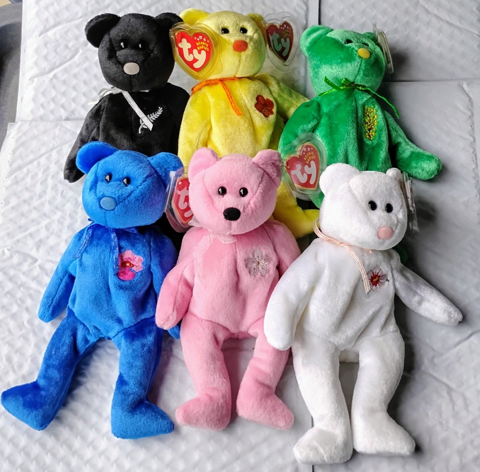 Asia Pacific Beanie Baby Sets 2002 2003 2004 Mint With Mint Tags