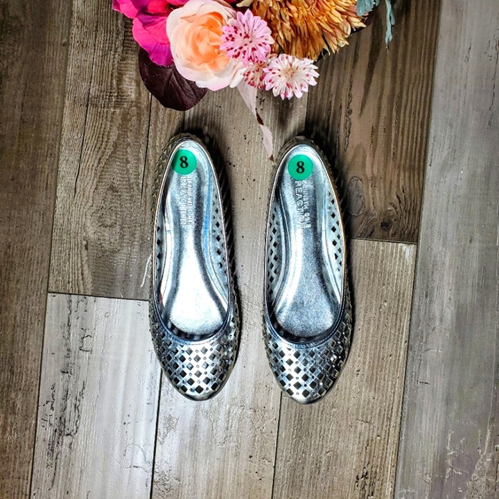 NWT Kenneth Cole Reaction Silver Metallic Sparkle Lattice Ballet Flats Women's