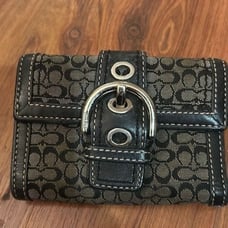 Coach logo mini wallet black buckle