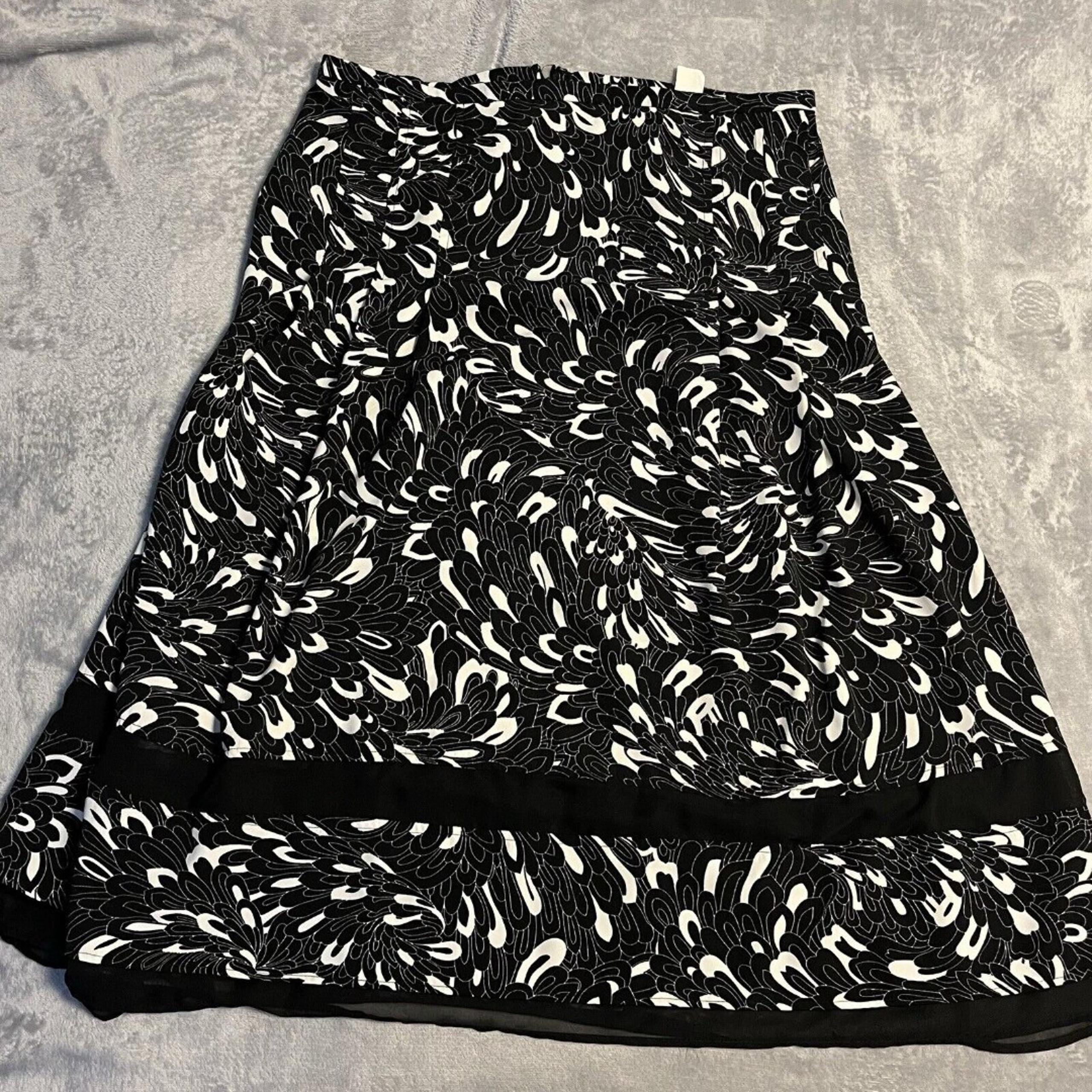 Requirements Skirt Women’s Sz 12 Peasant Bohemian Black Floral  Length A-line