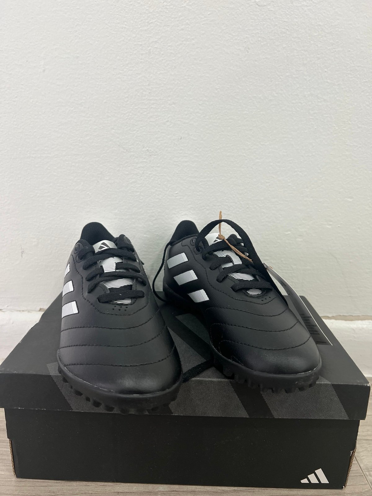 Adidas goletto viii tf j c black football soccer shoes for kids size 2