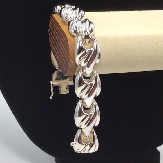 Sterling Silver Puffy Designer Link Bracelet 30gms Size 7.25” New