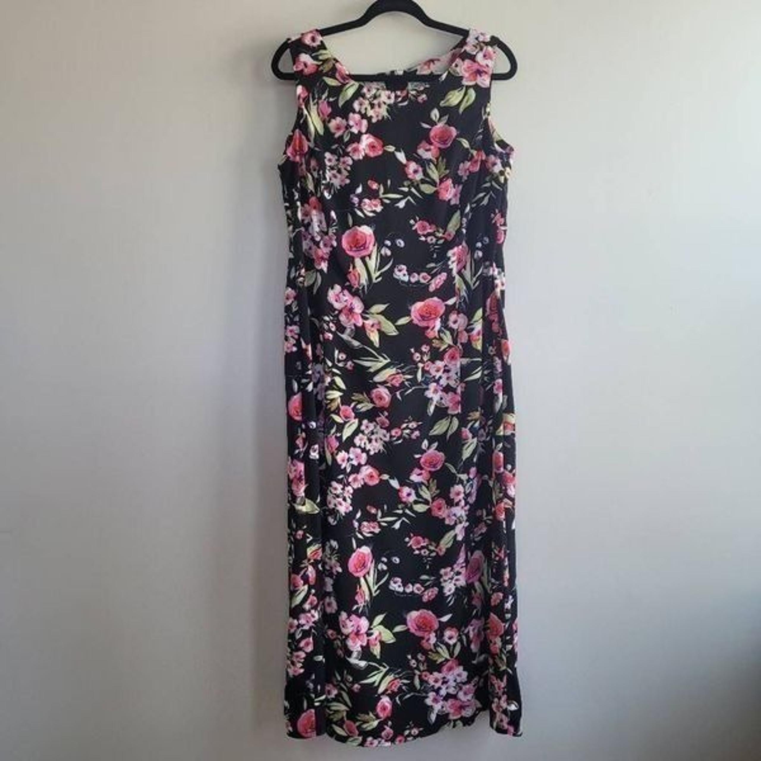 Vintage 90s sleeveless high contrast floral maxi dress cottage goth romantic