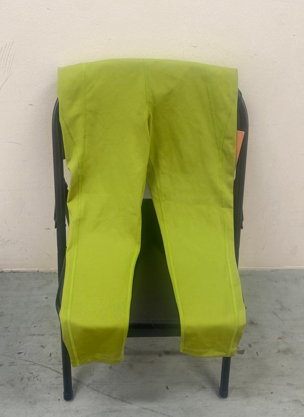Green Athletic Workout Leggings By The Girlfriend Collection in Size Large (90)