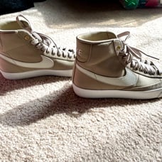 Nike Blazer Mid 77