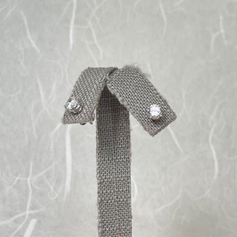 14K White Gold 1.58ctw CZ Stud Earrings GE-2684