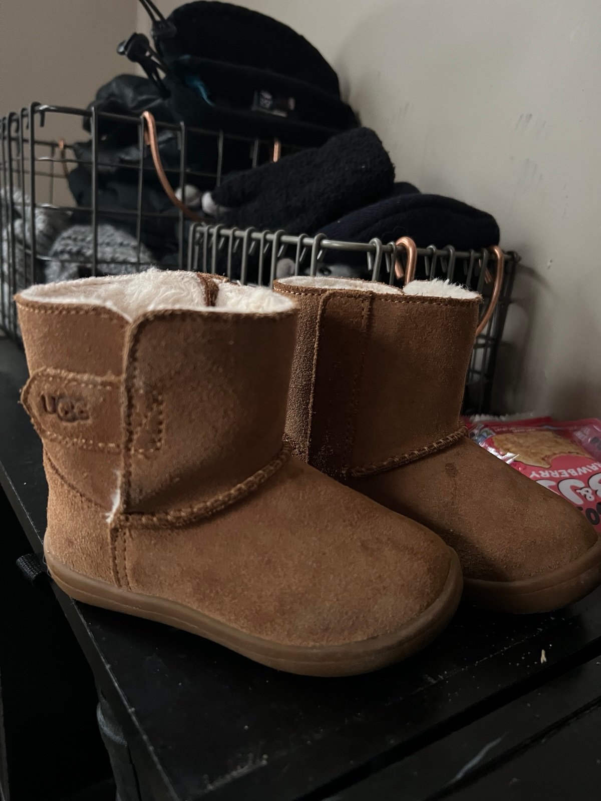 Toddler Ugg boots size 5