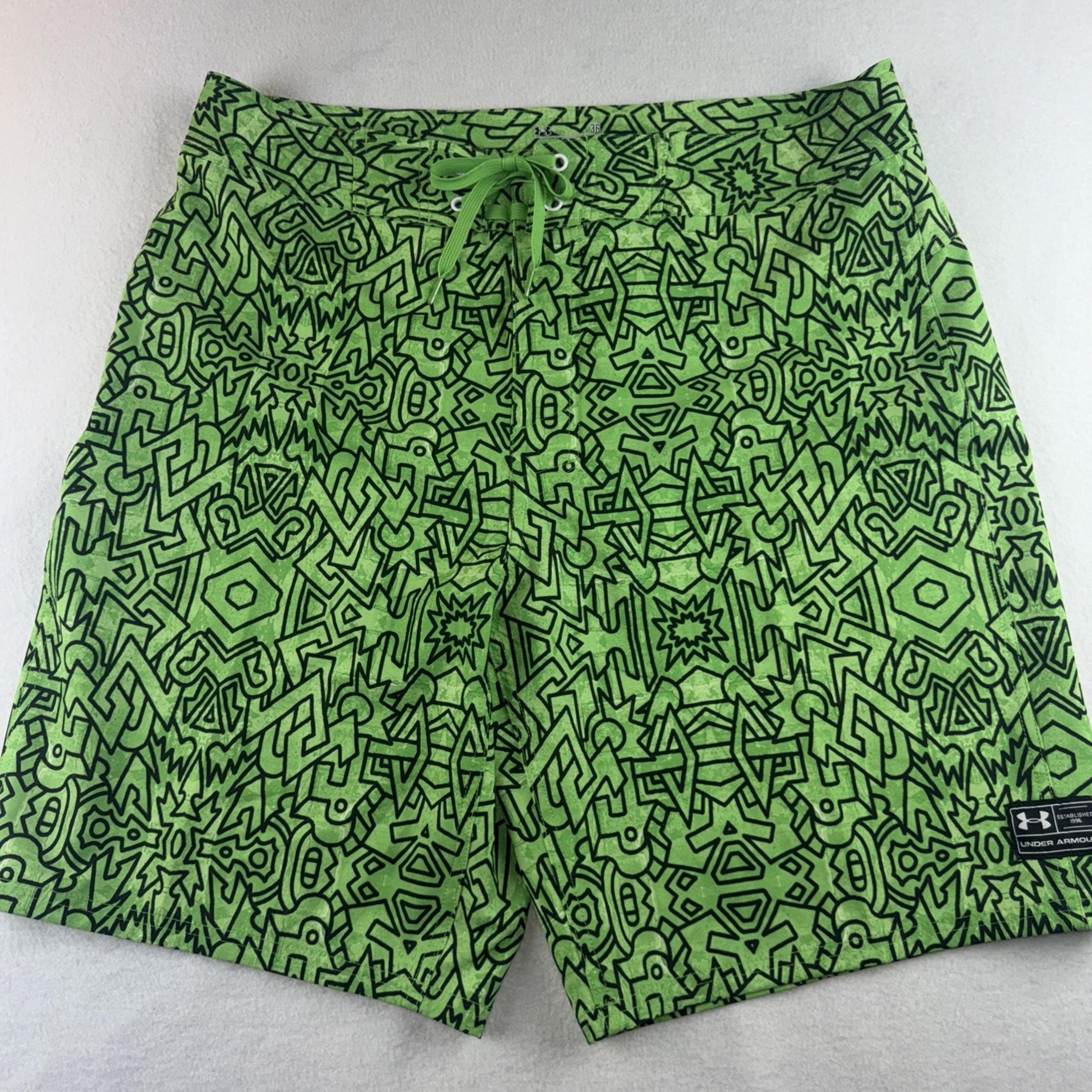 Under Armour Loose Drawstring Green Printed Board Shorts Men's Size 36