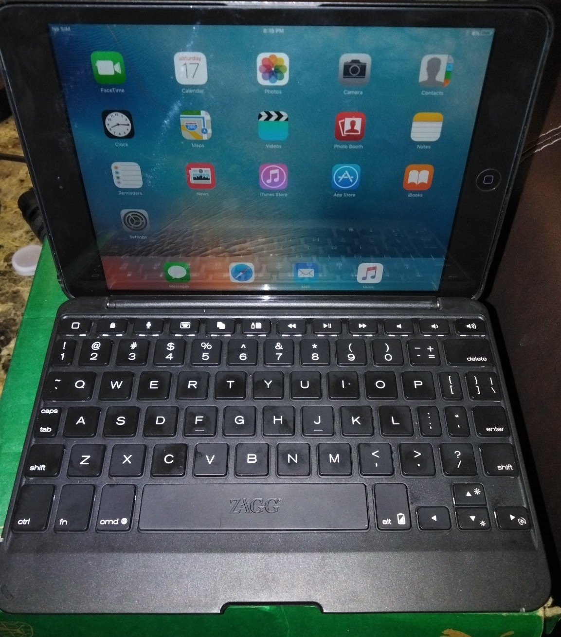 iPad 1st Generation Wifi + T-Mobile Cellular