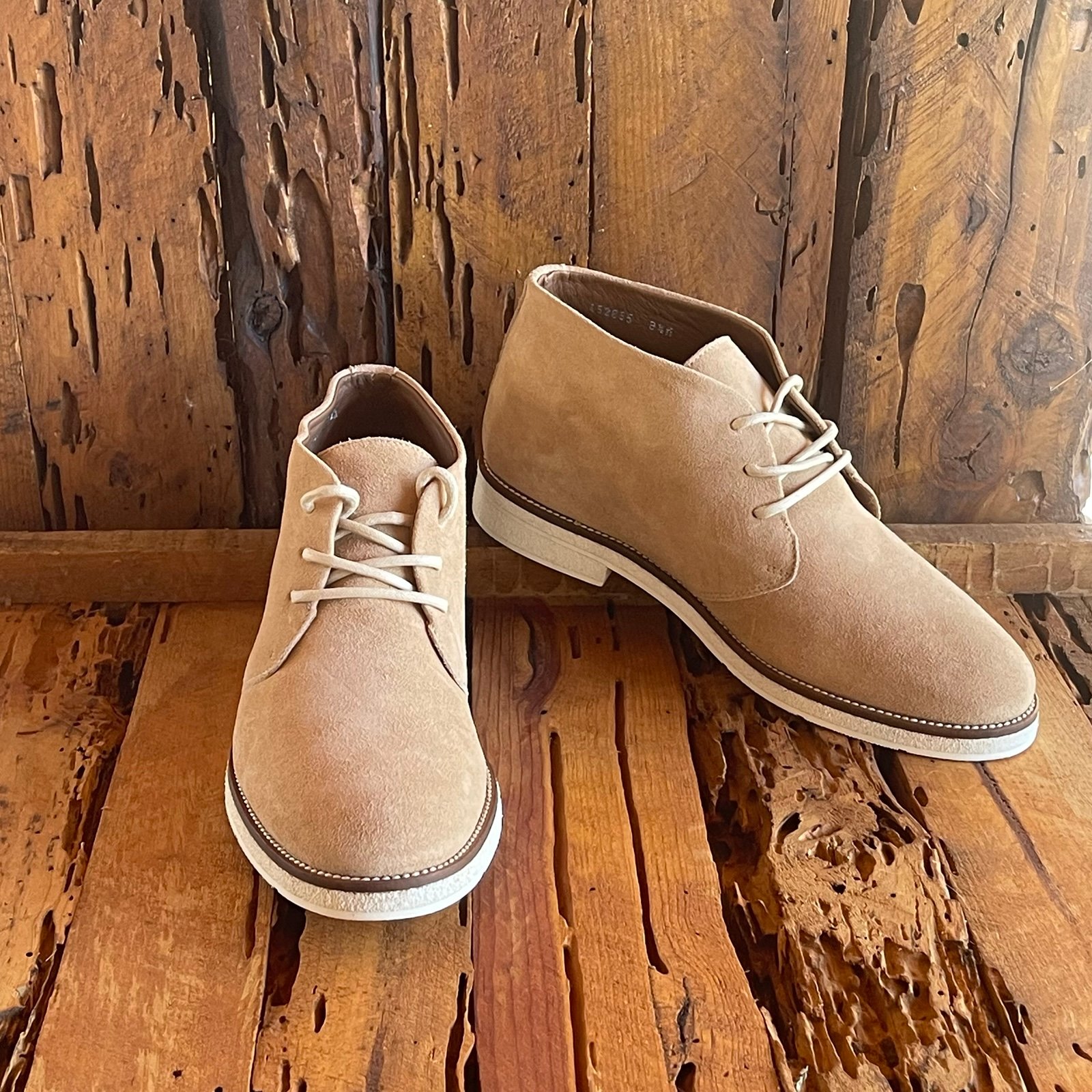 Aquatalia Men Gino Chukka Boots Beige Capuccino Suede Lace Up Size 8.5-MSRP 450