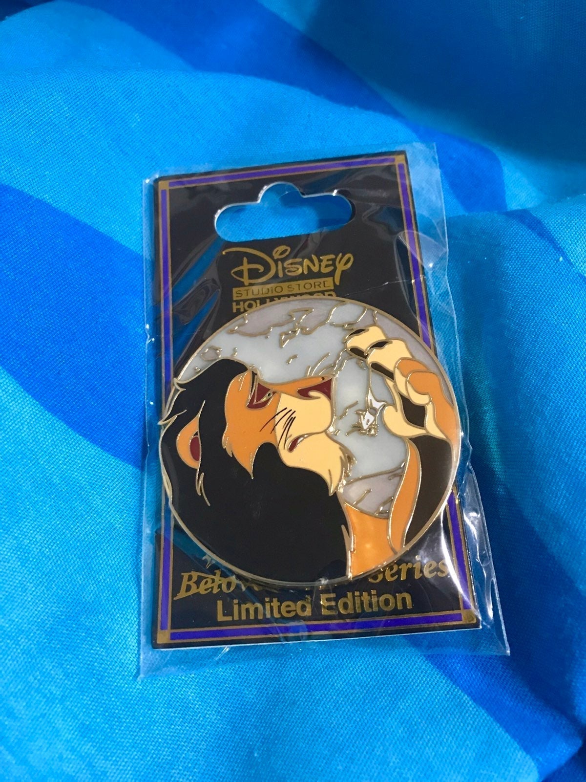 Disney Pins Scar Villians lion king