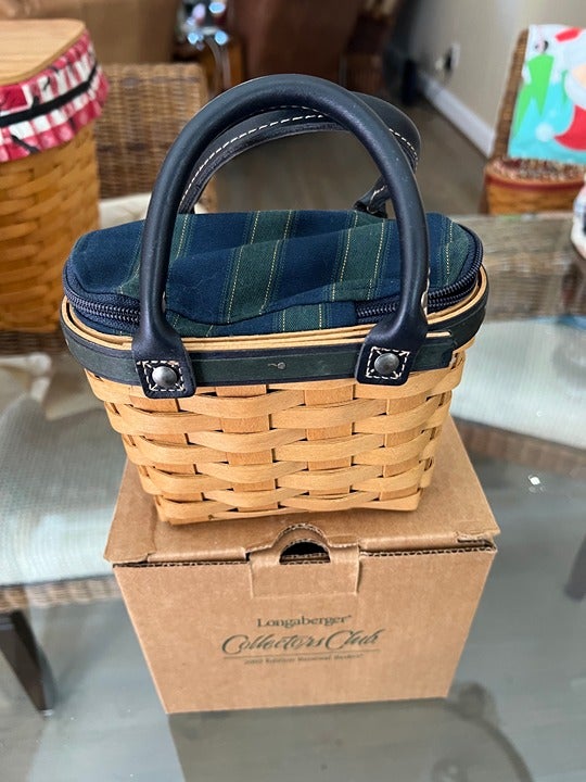 2005 Longaberger Collector's Club Renewal Basket - BRAND NEW!